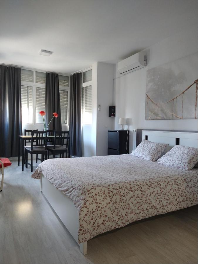 Amplio Estudio,Vista Mar Y Montana, A Pasos Del Centro Torremolinos Exteriér fotografie
