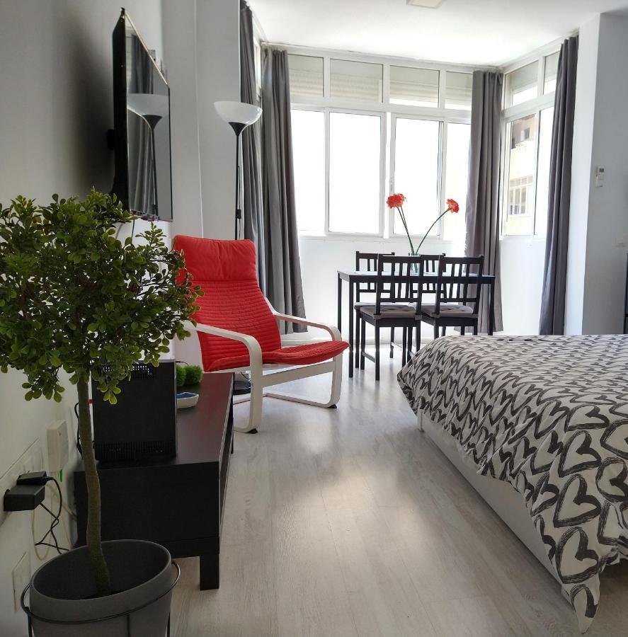 Amplio Estudio,Vista Mar Y Montana, A Pasos Del Centro Torremolinos Exteriér fotografie