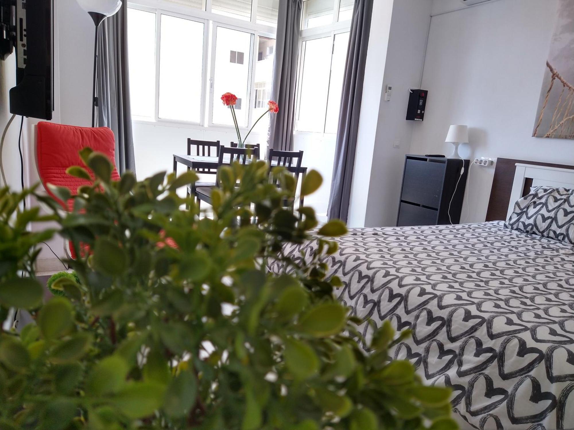 Amplio Estudio,Vista Mar Y Montana, A Pasos Del Centro Torremolinos Exteriér fotografie