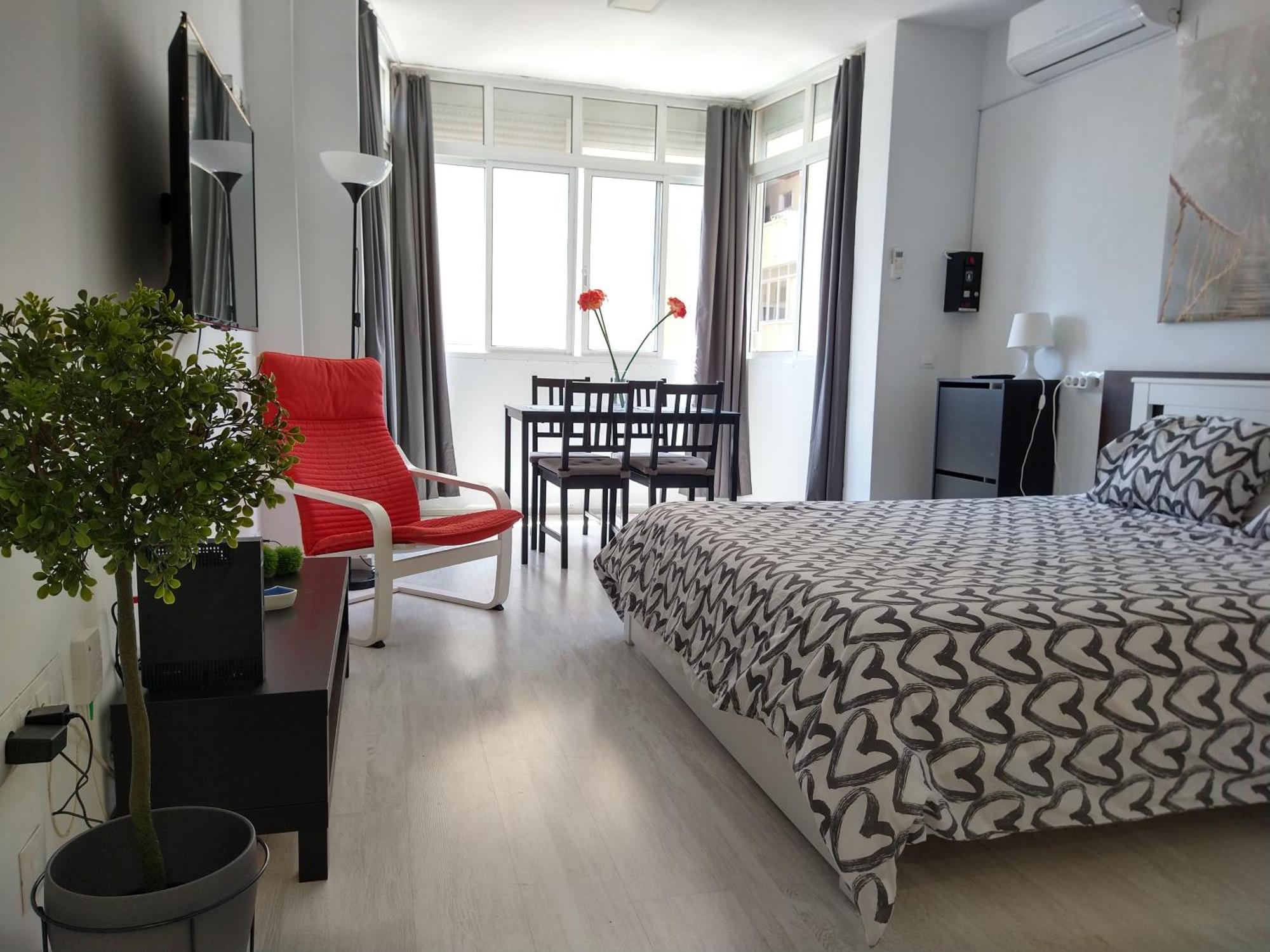 Amplio Estudio,Vista Mar Y Montana, A Pasos Del Centro Torremolinos Exteriér fotografie